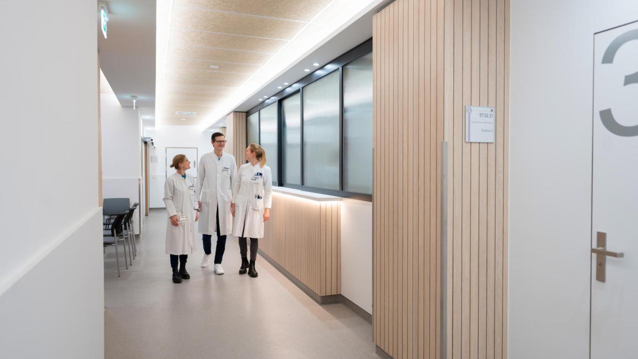 Unser Ärzteteam steht Ihnen bei Fragen zur Verfügung. © 